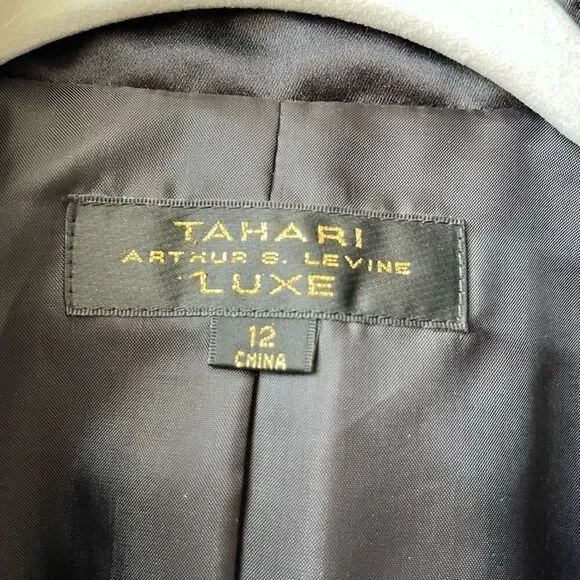 Tahari Arthur S. Levine Luxe Black Blazer Satin Finish Size 12 - Picture 6 of 9